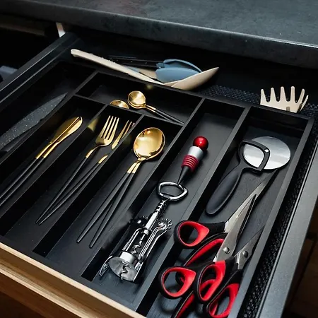 Cozy Hideaway Your Urban Escape Apartment *