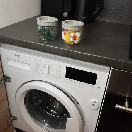 Cozy Hideaway Your Urban Escape Apartment