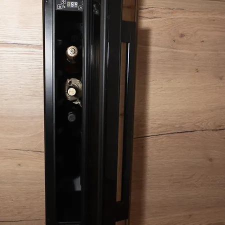 Apartment Cozy Hideaway Your Urban Escape Craiova