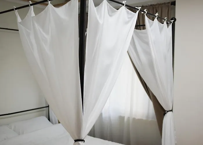 Cozy Hideaway Your Urban Escape クラヨーヴァ