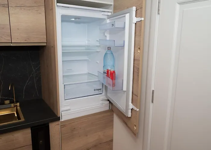 Cozy Hideaway Your Urban Escape *